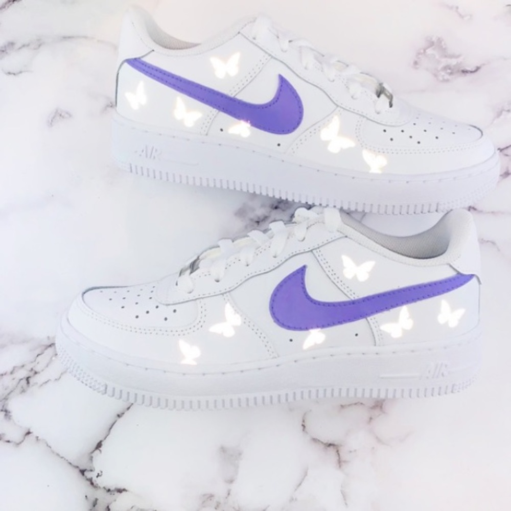 Butterfly Custom Air Force 1’s - Picture 1 of 9